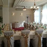 Отель Luxury Garni Brix