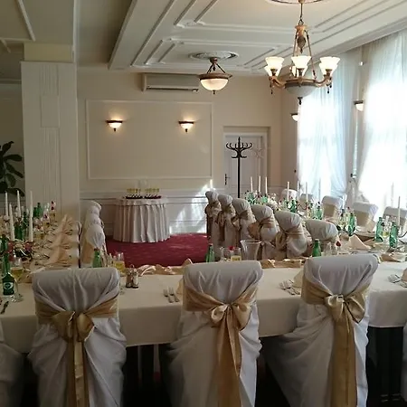Hotell Luxury Garni Brix