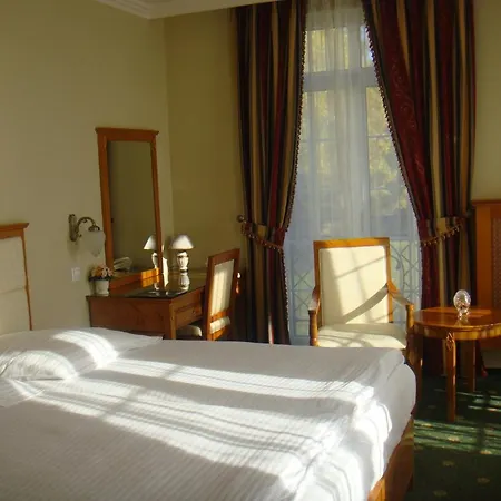 Hotell Luxury Garni Brix