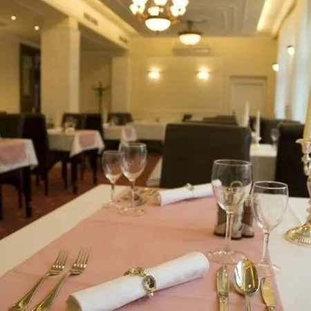 Luxury Garni Brix